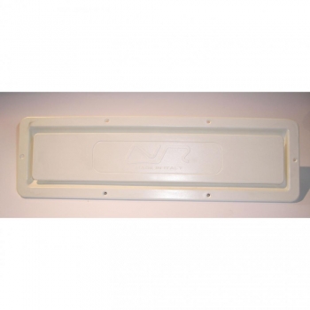 Entrada de aire para sala de máquinas en ABS blanco con trampa de agua