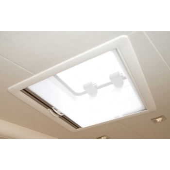 Persiana opaca y mosquitera empotrada Oceanair